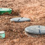 Szamba wodoszczelne – jak podjąć właściwą decyzję zgodnie z obowiązującymi przepisami